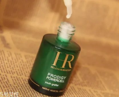 精华液能代替眼霜吗 不能单独使用