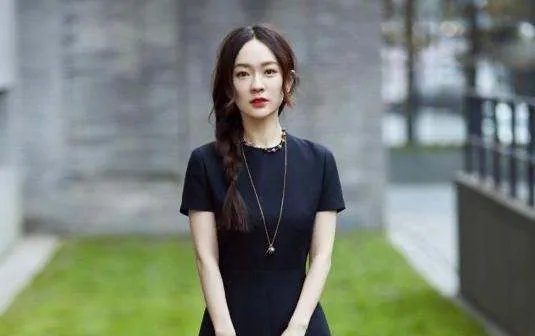 献身艺术,还曾因富二代与黄奕互撕,霍思燕如今怎么样了?