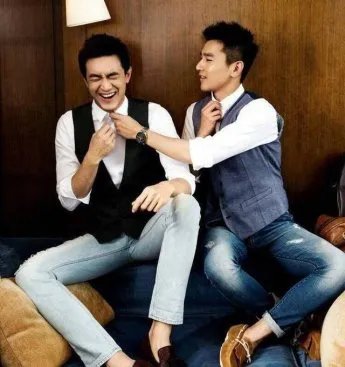 林更新为赵又廷庆生，都表达了什么？