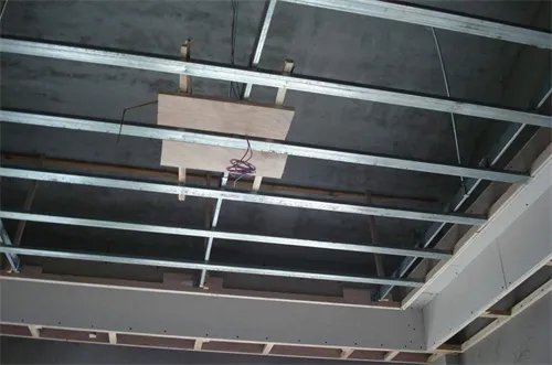 什么是主龙骨和副龙骨