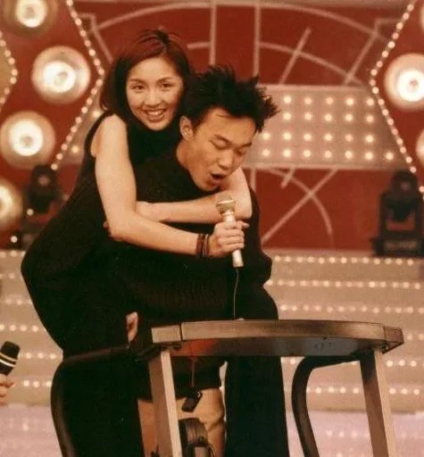 杨千嬅和陈奕迅之间的关系