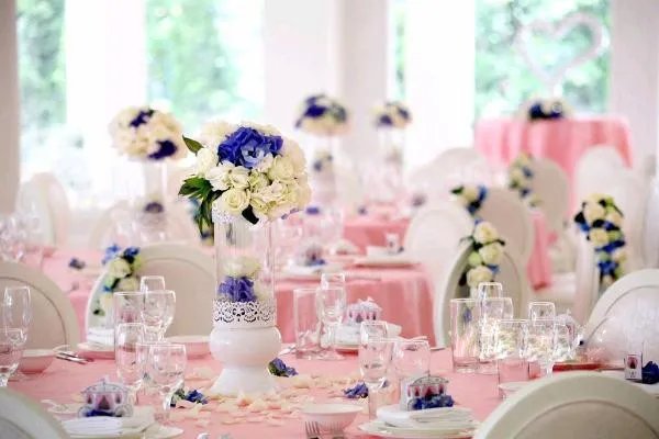 请人吃饭前三杯酒怎么提 结婚酒席提酒为什么提三杯