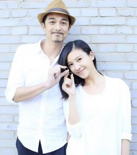 杨子珊结婚了吗 与吴中天甜蜜晒结婚证羡煞旁人