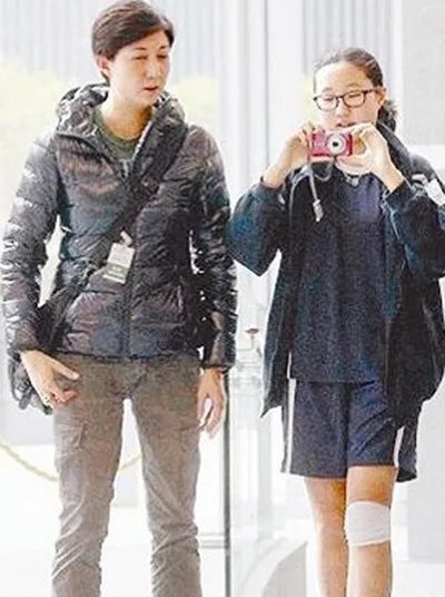 成龙的私生女照片流出 揭小龙女现状