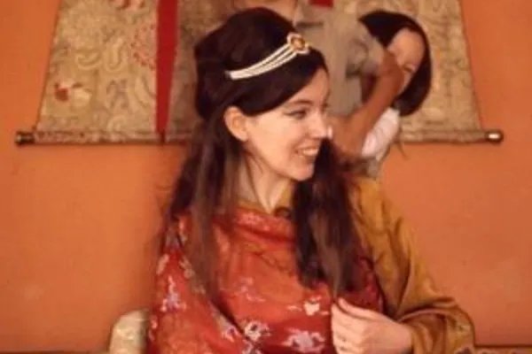 锡金在被印度强行吞并后,迄今前锡金王室成员的现状如何?