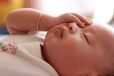 早产儿一天大便几次正常 早产儿的症状有哪些