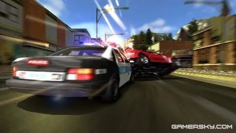 PSP《火爆狂飙4传奇》美版 下载