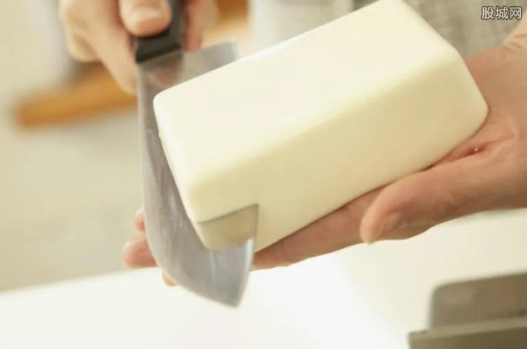 5吨多重豆腐一小时被吃光 豆腐的价格便宜吗