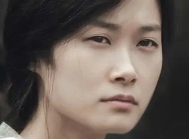 歌手李宇春自曝患上“不死的癌症”:为什么她会患上强直性脊柱炎?