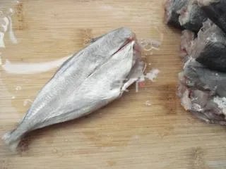 沙丁鱼怎么做好吃又简单 沙丁鱼家常做法大全