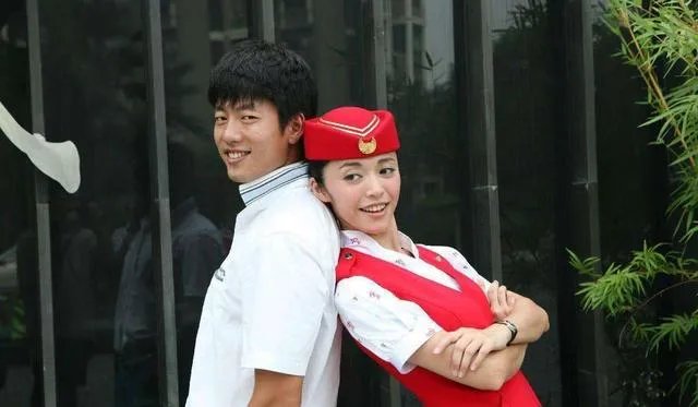 如何看待《演员请就位2》唐一菲退赛这件事？