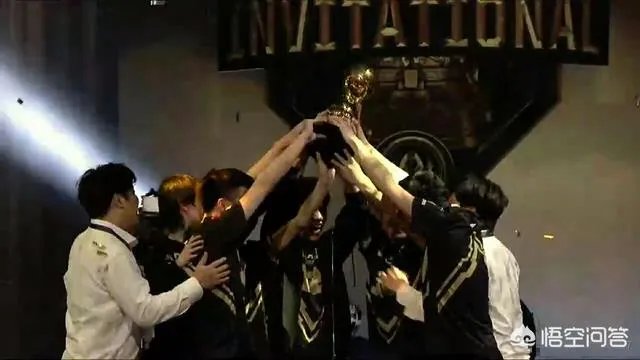 英雄联盟RNG战队确定录制天天向上，你认为他们会表演什么？