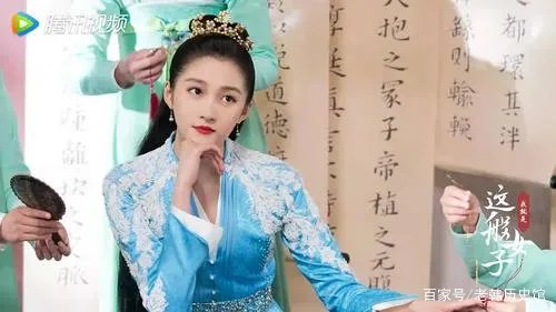 关晓彤接演小成本网剧《我就是这般女子》，是太过任性，还是资源太虐？