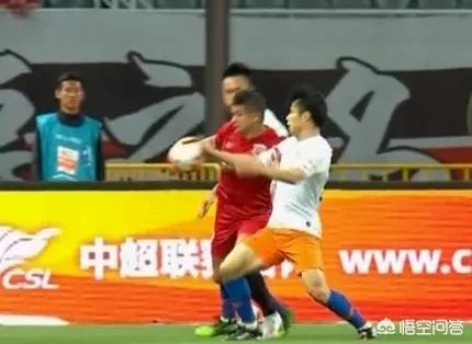 中超-针对昨晚被判手球犯规,蒿俊闵九宫格连发七个“算了”。对此你怎么看?