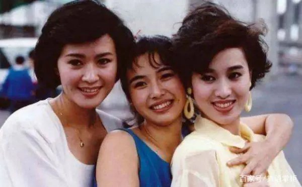 女演员方舒与屠洪刚离婚后，独自养育两个女儿，现在怎么样了？