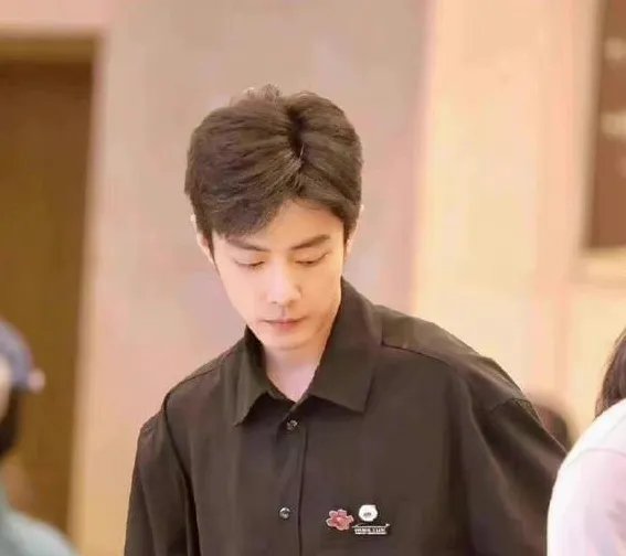 《梦中的那片海》杀青晚宴罕见内场图露出，照片中透露出了哪些信息？