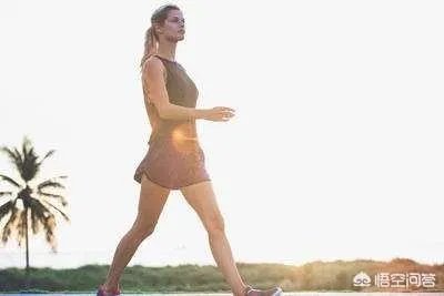 女子为步数排行每天暴走万步，3个月后膝盖出问题，你怎么看待这种问题？