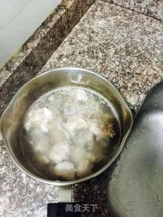 玉米萝卜排骨汤