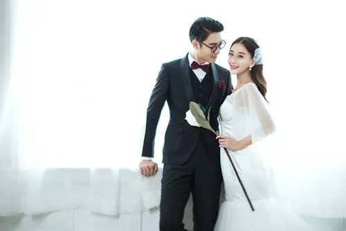 韩国婚纱照图片欣赏  拍韩式婚纱照怎么摆姿势