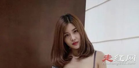 闫盼盼全套照片胸好大 开VIP会员群费一千元