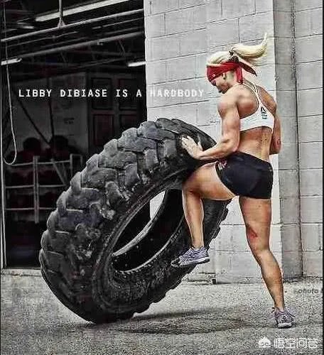 王哲林点赞央视批评自己的微博，而周琦点赞球迷为自己洗白的微博，你怎么看？