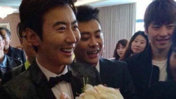 邓伦曾是蔡琳高梓淇伴郎，热衷于做伴娘和伴郎的明星有哪些？