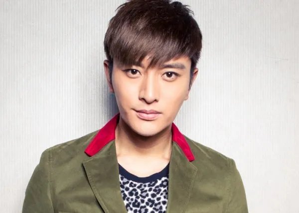 贾乃亮是如何从夹缝中的小人物，蜕变成功的？