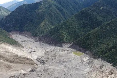 张雨绮遇泥石流,遇到泥石流应该如何逃生?