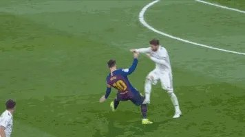 拉莫斯直言:梅西夸大了受伤的程度，了解我的人都知道我不会故意伤害别人，你怎么看？