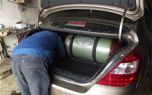 汽车改装天然气好吗 汽车改装天然气的优缺点