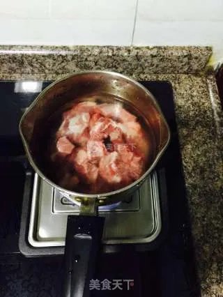 玉米萝卜排骨汤