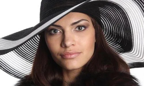 割双眼皮需要多少钱啊