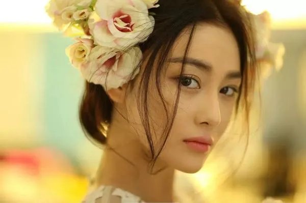 何捷在综艺中是张馨予的教官，她为什么会喜欢剪掉自己头发又严苛的何捷？