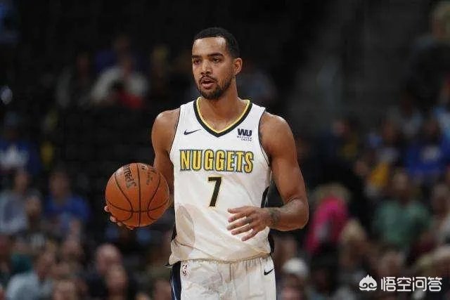 7月10日，雄鹿裁掉大前锋洛伊尔，湖人PF位置是最弱一环，他们该签下洛伊尔吗？