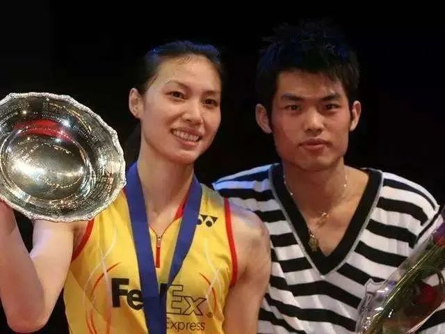 赵雅淇暗讽，4年前林丹出轨谢杏芳为何没有计较?