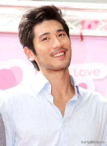 大家觉得高以翔很帅吗?