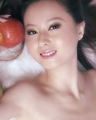 国模娜娜床上人体写真欣赏 史上最全国模介绍