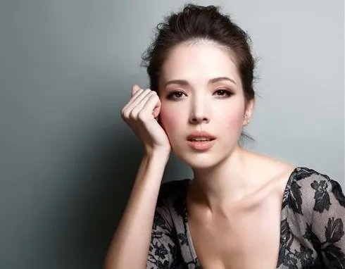 许玮甯拒绝阮经天求婚 揭秘两人分手原因