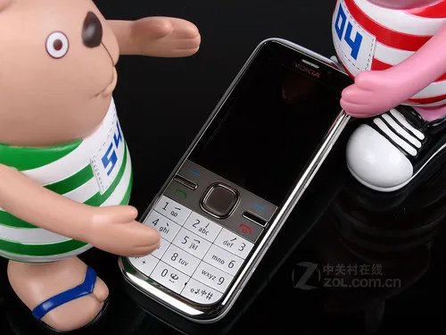 时尚直板智能音乐机 诺基亚C5仅售1050