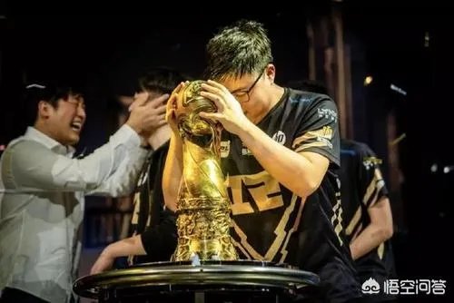 RNG赢了等于输了？RNG打破LPL一项记录，三火两土打不赢团战，玩家不解，你怎么看？