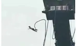 游客蹦极坠落悬崖景区怎么解释的?