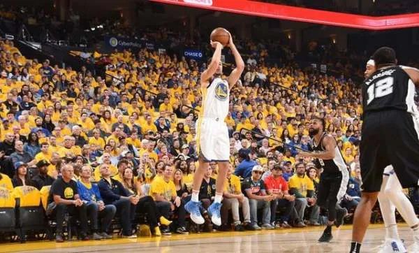 季后赛勇士多少分大胜马刺？