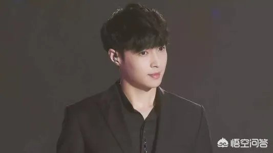 说说你心目中最会穿衣打扮的明星？