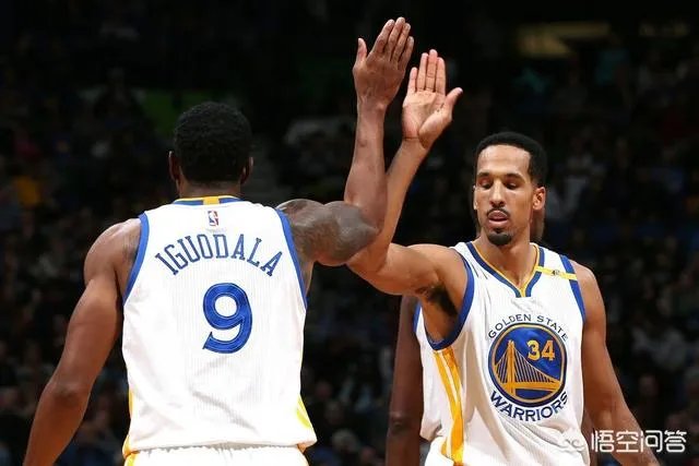 7月10日，雄鹿裁掉大前锋洛伊尔，湖人PF位置是最弱一环，他们该签下洛伊尔吗？