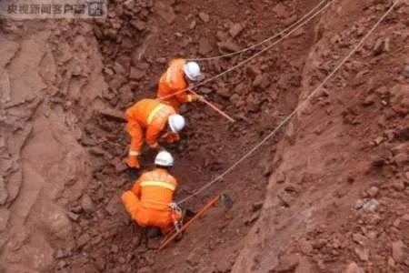 云南施工山体垮塌/事情的经过是怎样的？