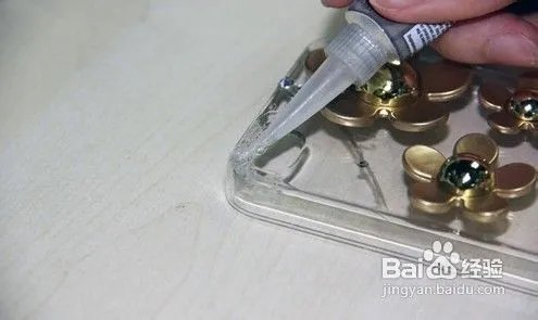 手机壳贴钻还能这样DIY 你不知道吧