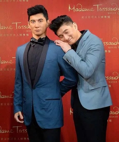 明星的蜡像和明星本人差别有多大？