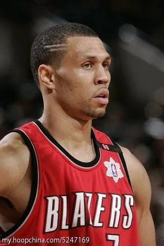 黄曼巴罗伊当年是多强的存在？