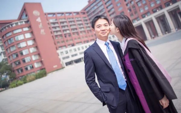 章泽天狂删微博，你分手后会删微博/朋友圈吗？