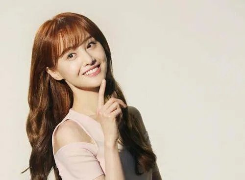 演员郑爽的社会活动都参加过哪些？